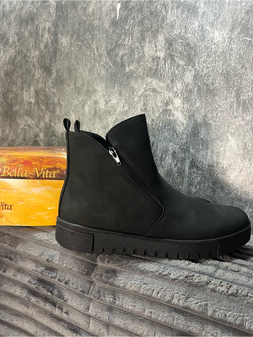 Bella Vita Black Side-Zip Ankle Booties